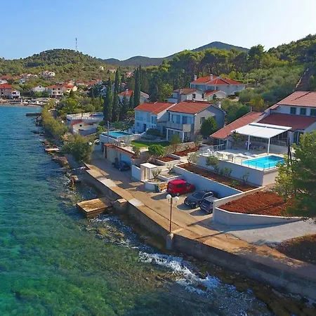 Borna Villa *